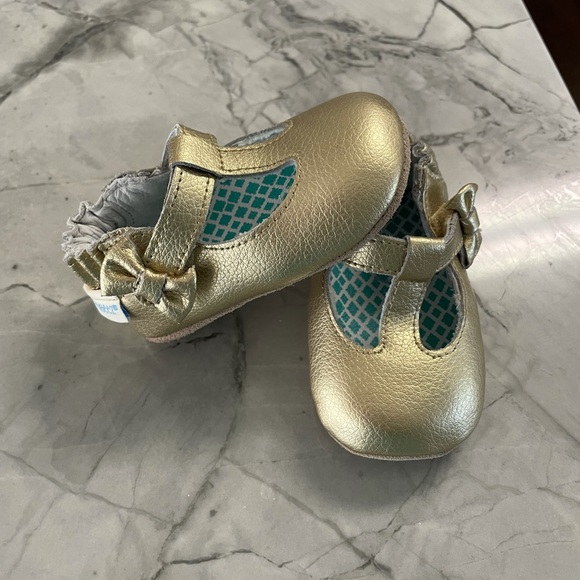 Baby shoes - Picture 2 of 5